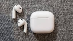 AirPods 4 3